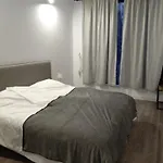 Sunny Apartment *