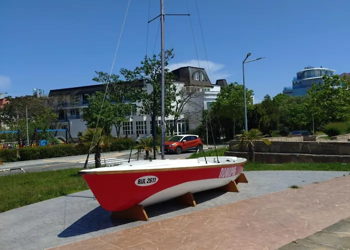 Sunny Slantchev Briag