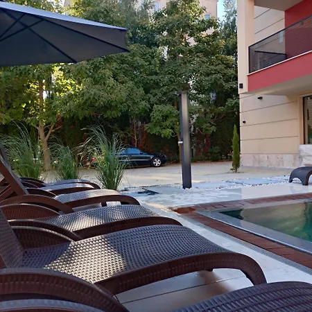 Sunny 公寓 *